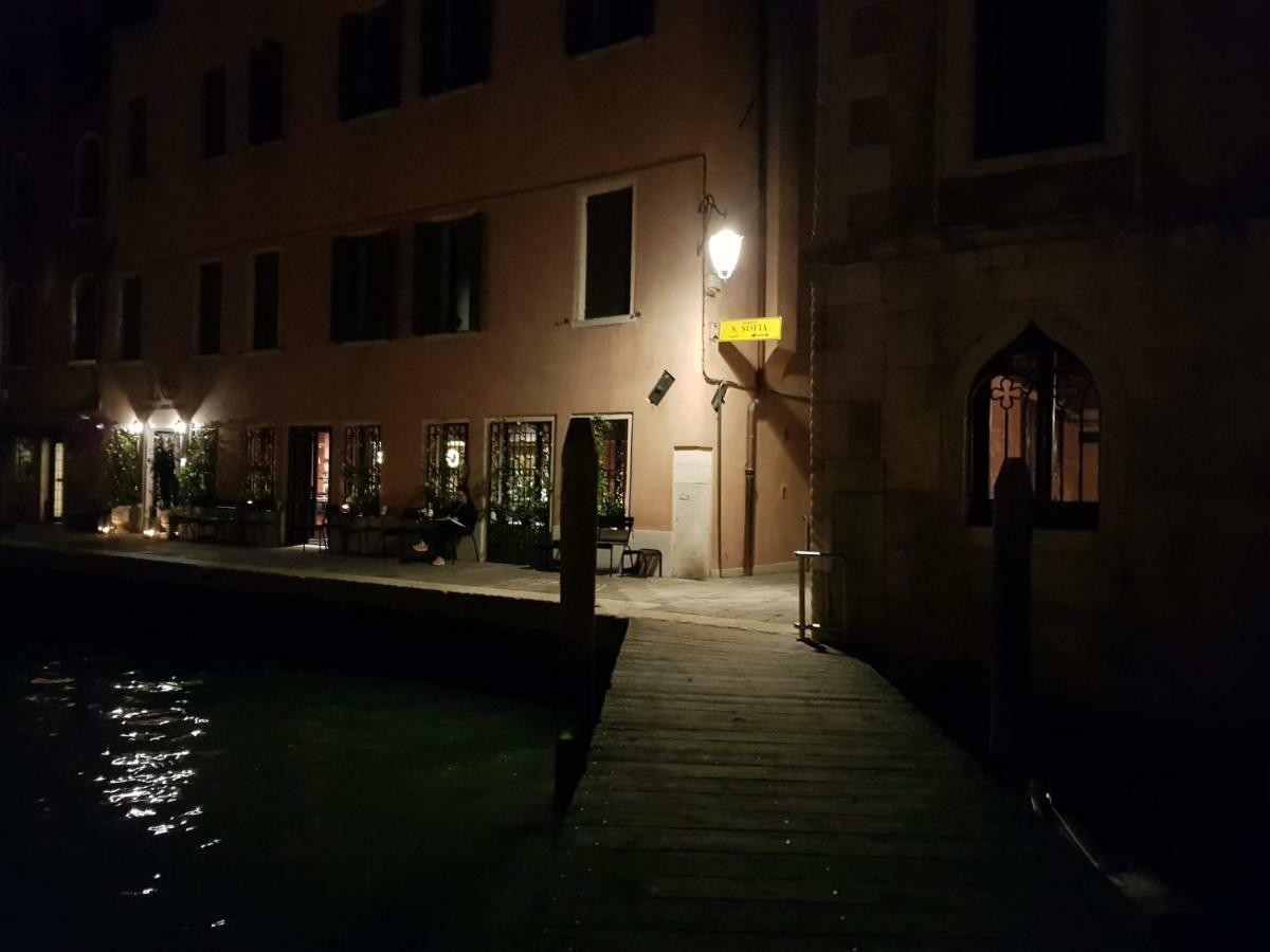 Palazzo Morosini Brandolin Dimora Romantica Veneza Exterior foto